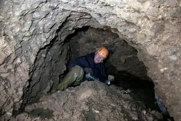 Underground Tunnel Complex